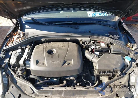 2015 Volvo Xc60 T5 from USA, damaged, VIN YV440MDJ2F2729526